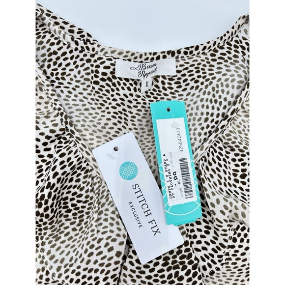 Beau + Apparel Blouse Womens XL Animal Print Ruffle Neck Sleeveless Stitch Fix - Picture 3 of 5